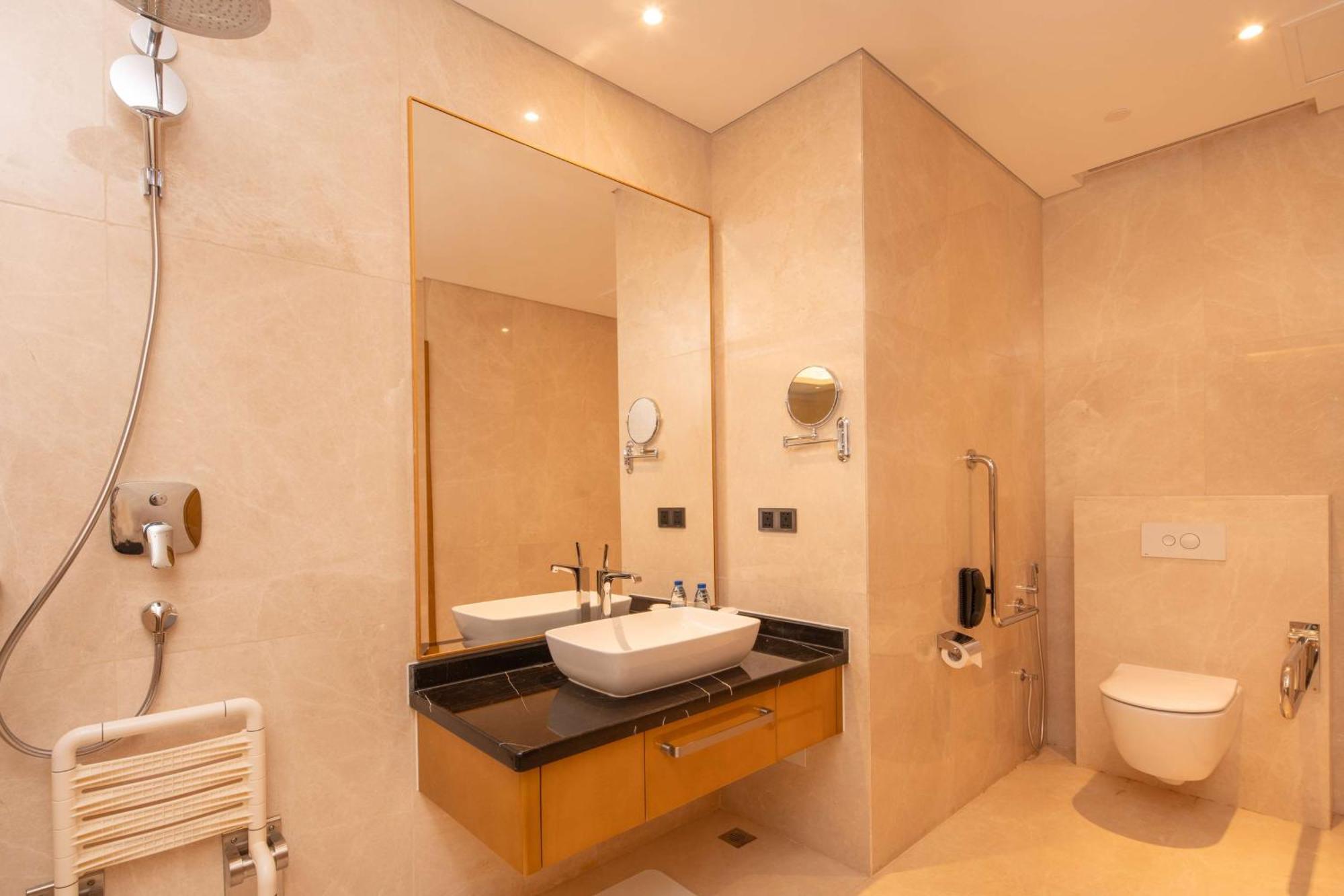 Hilton Brazzaville Les Tours Jumelles Hotel & Residences Esterno foto