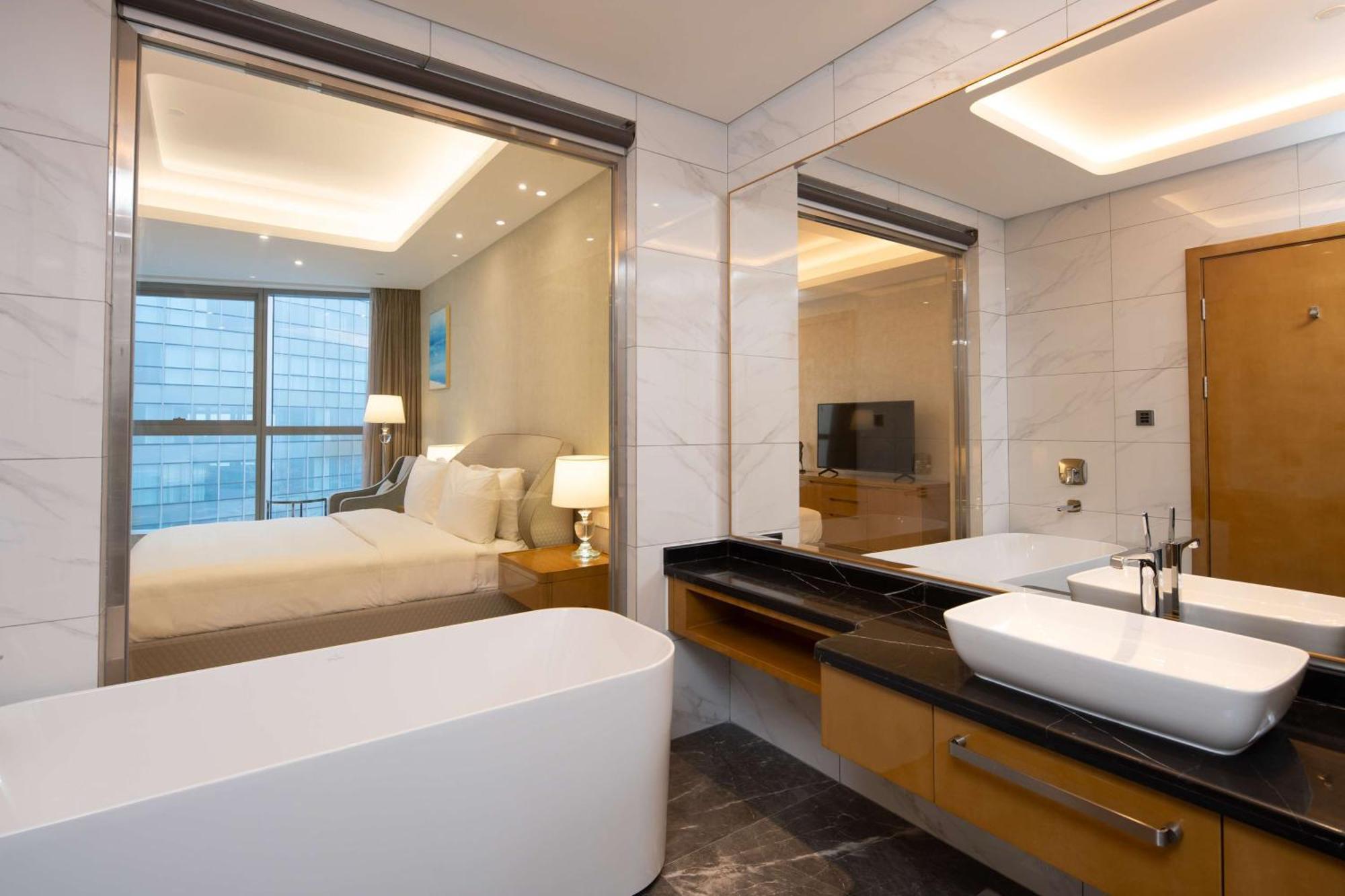 Hilton Brazzaville Les Tours Jumelles Hotel & Residences Esterno foto